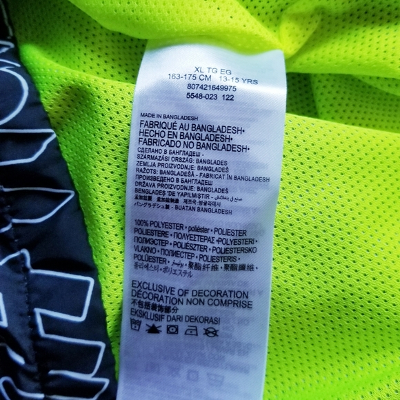 Hurley Water-Resistant Jacket Hoodie Windbreaker Jacket NEW Size XL 13-15 Years - Picture 15 of 16